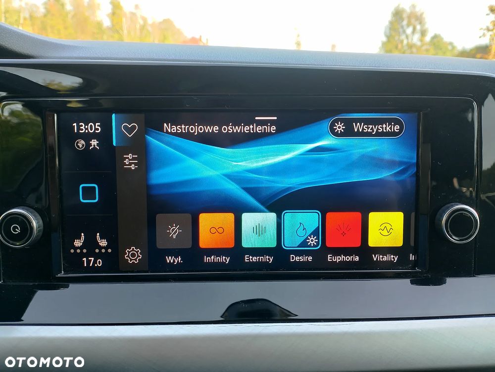 Volkswagen Golf VIII 2.0 TDI Life - 23