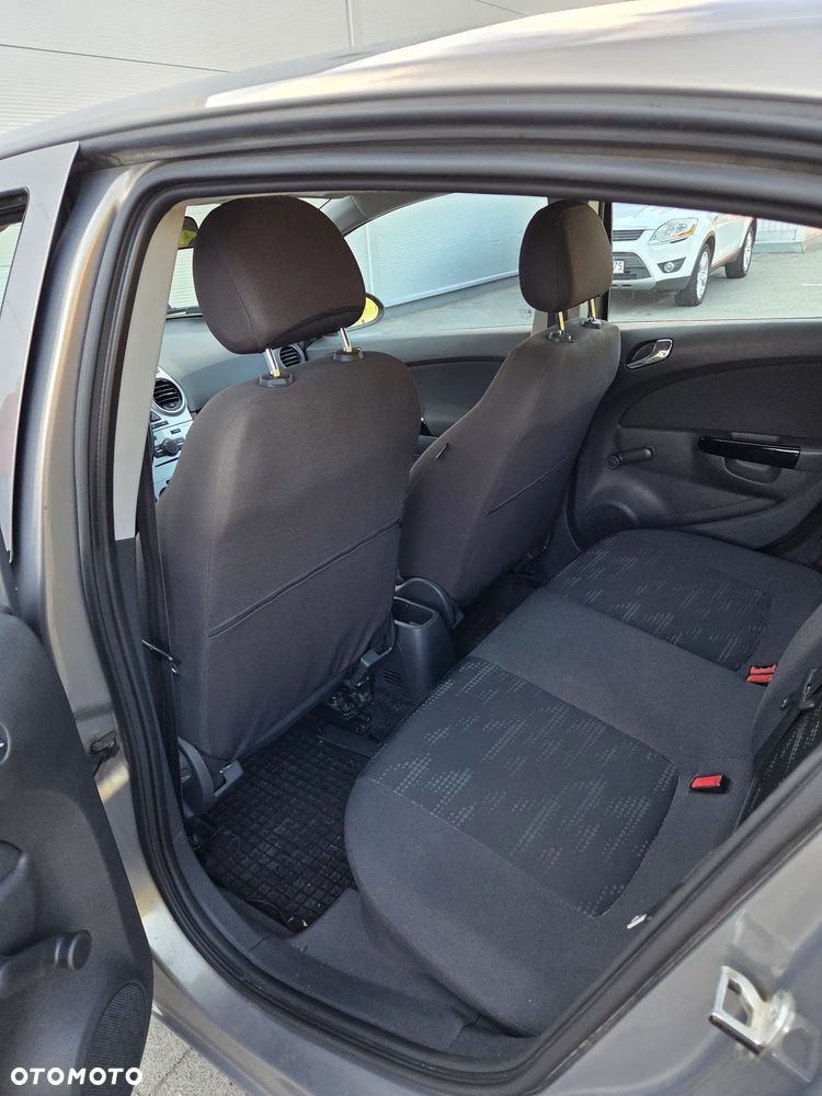 Opel Corsa - 8