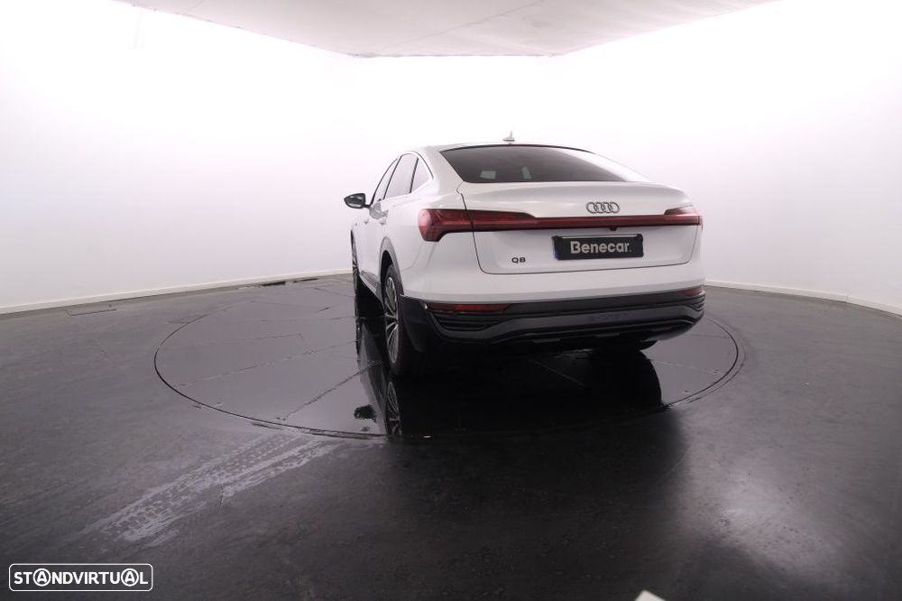 Audi Q8 e-Tron Sportback 55 quattro Advanced - 6