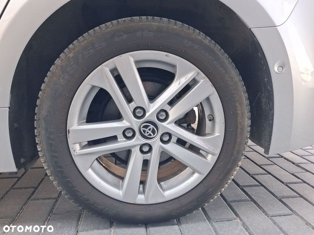 Toyota Corolla 1.8 Hybrid Comfort - 28
