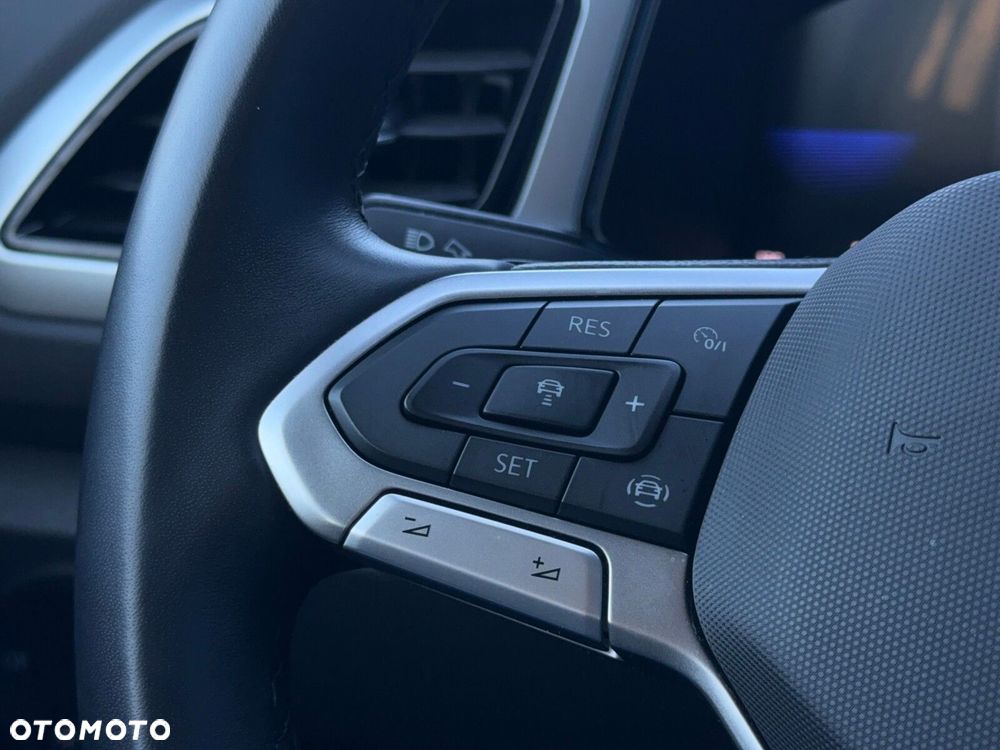 Volkswagen T-Roc - 21