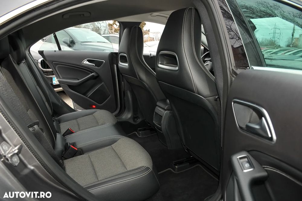 Mercedes-Benz CLA 180 7G-DCT - 8