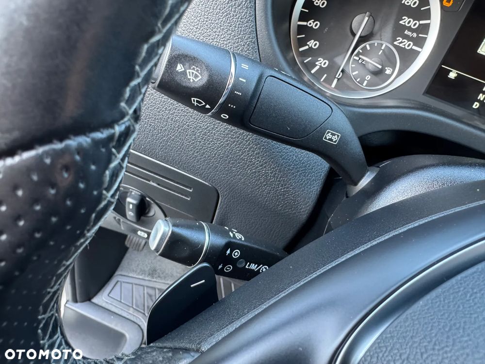 Mercedes-Benz VITO - 19