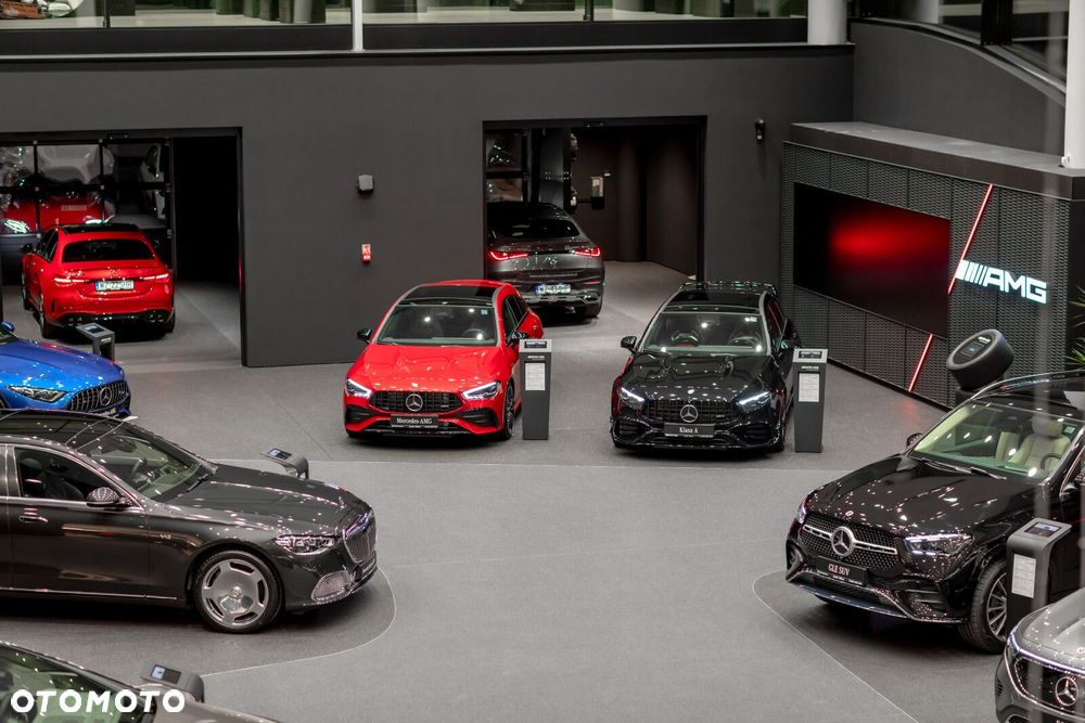 Mercedes-Benz GLA - 27