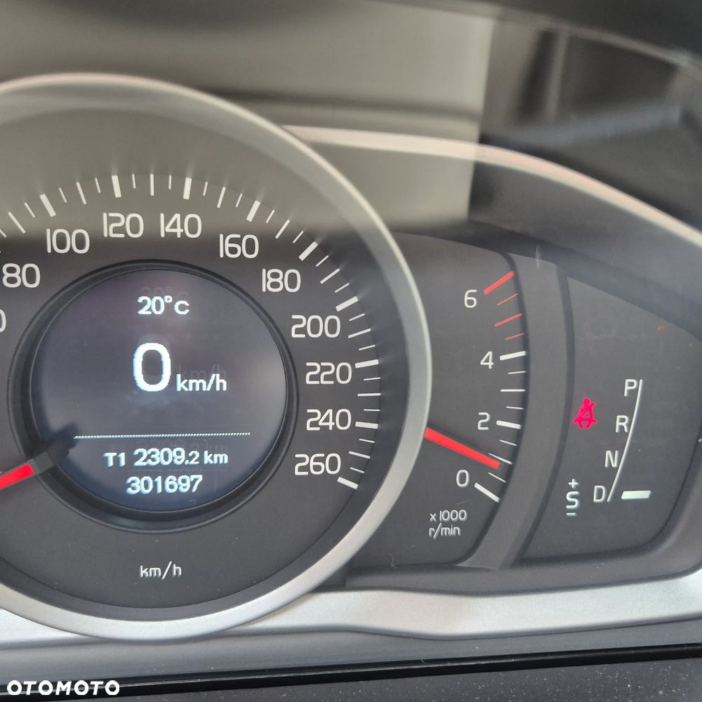 Volvo XC 60 D4 Drive-E Momentum - 37