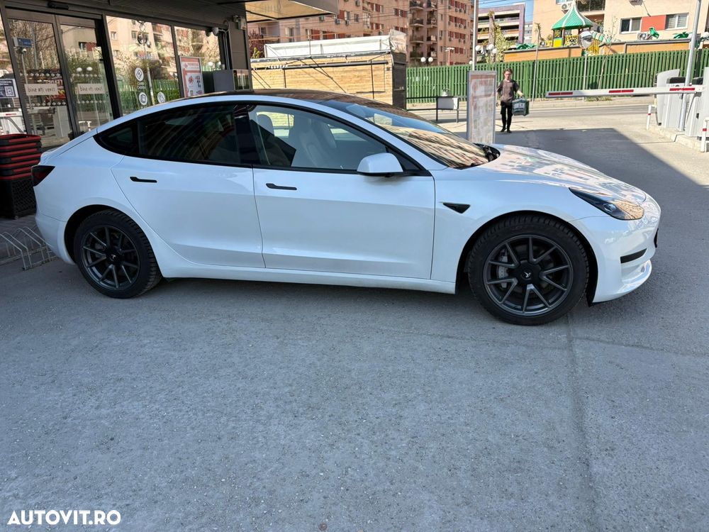 Tesla Model 3 Standard Reichweite Plus Hinterradantrieb - 7