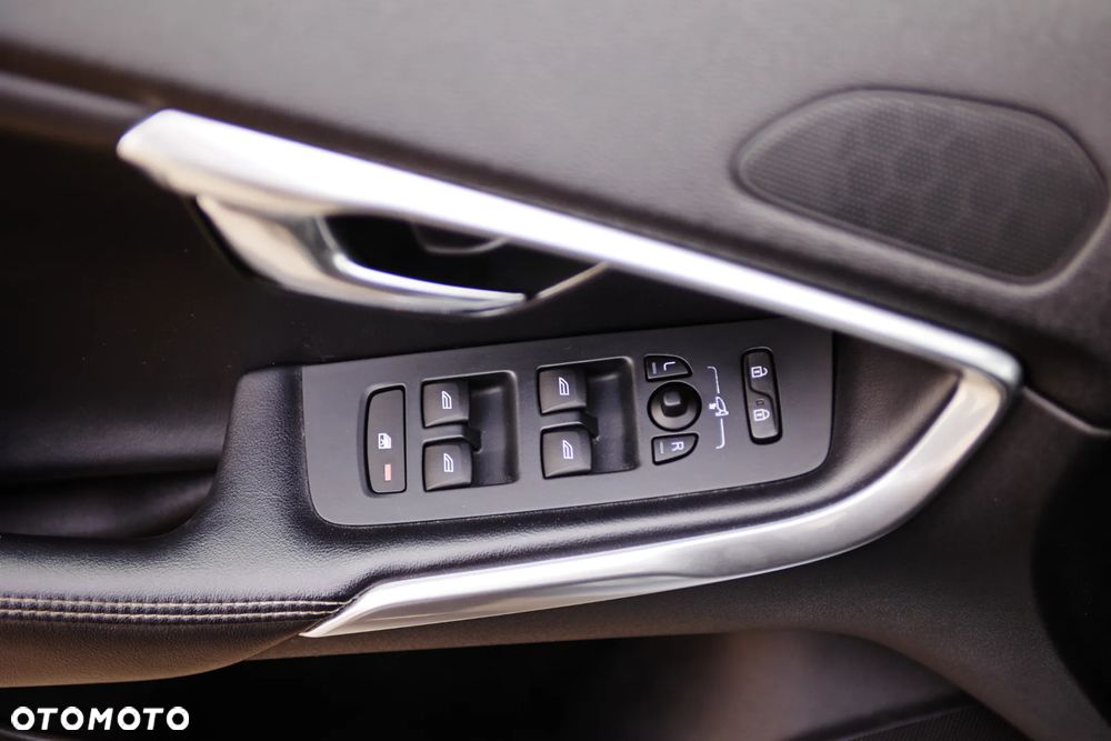 Volvo V40 D2 RDesign - 18