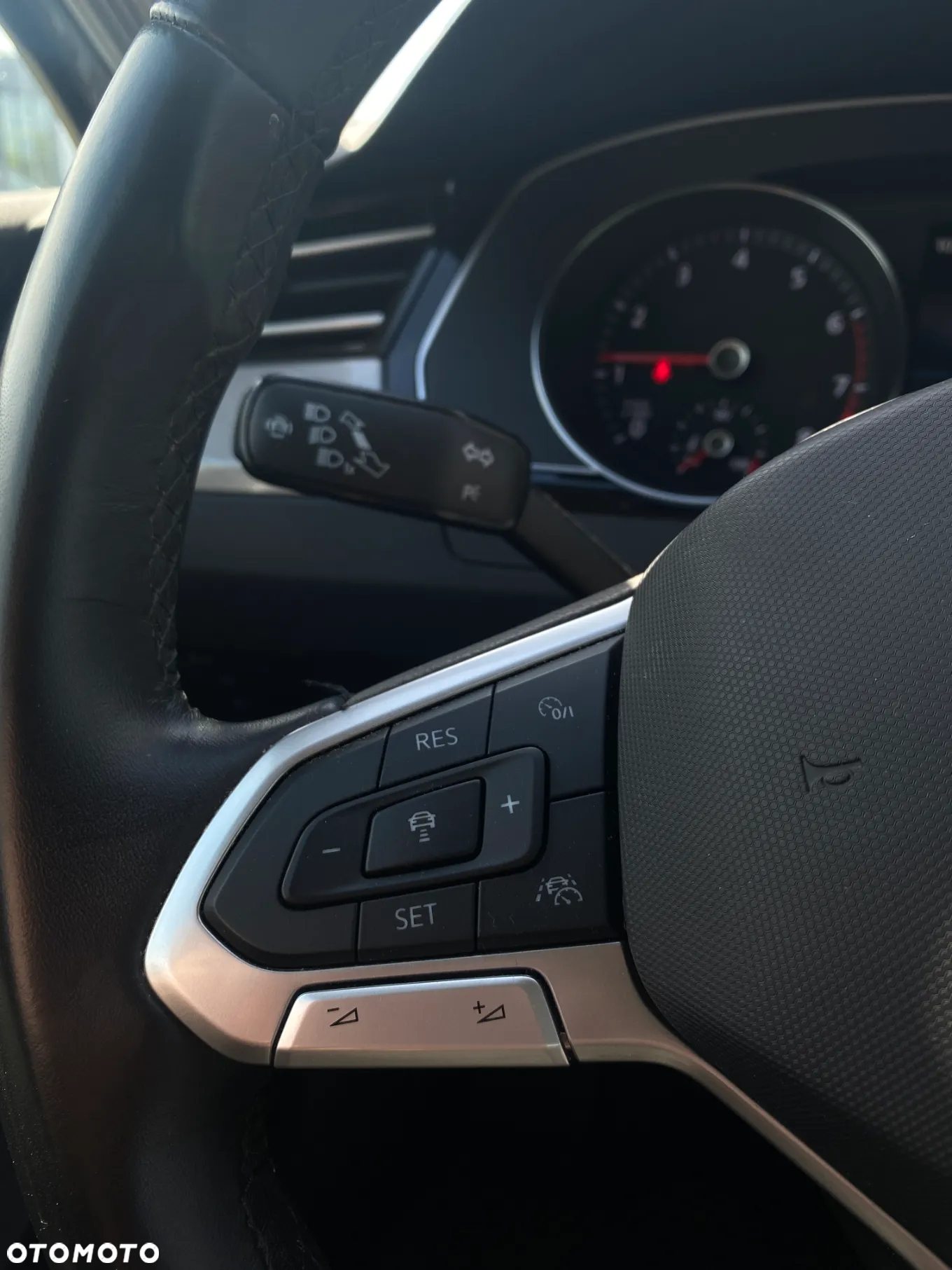 Volkswagen Passat 1.5 TSI EVO Business - 15