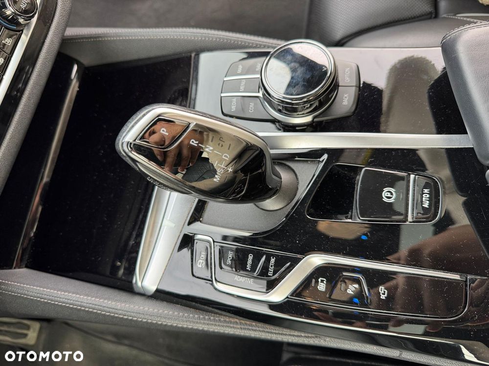 BMW Seria 5 530e xDrive M Sport sport - 10