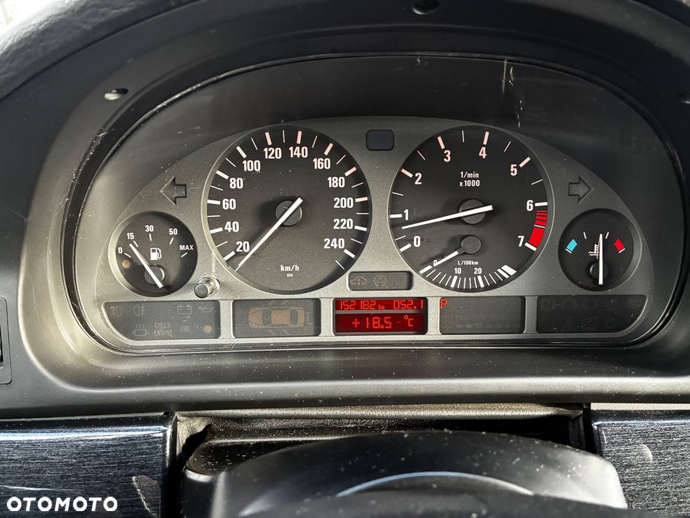 BMW Seria 5 - 16