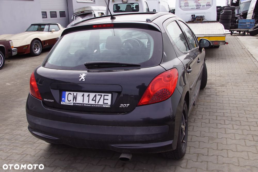 Auto na części - Peugeot 207 1.6 HDI 90 KM 9HX 20DP27 EXL 2007R Silnik Skrzynia Drzwi Maska Błotnik Klapa Zderzak Lampa Lusterko Klamka Szyba Deska Kokpit Sterownik Moduł Czujnik Licznik Wyświetlacz Panel Kierownica - 5