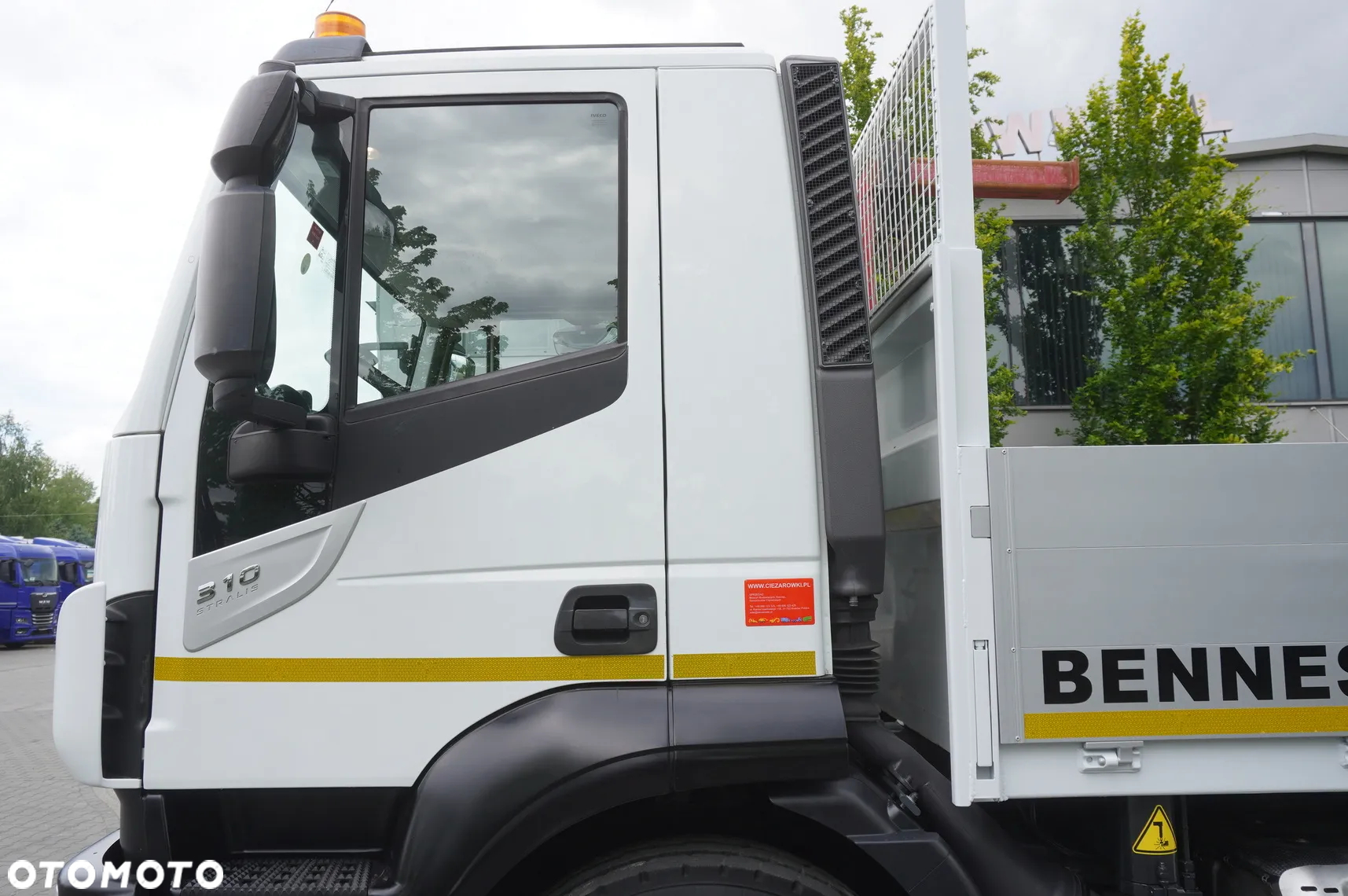 Iveco Stralis 310 / 34 tys. km!!! / HDS Fassi 4t 400 MTH! / Burtowy - 22