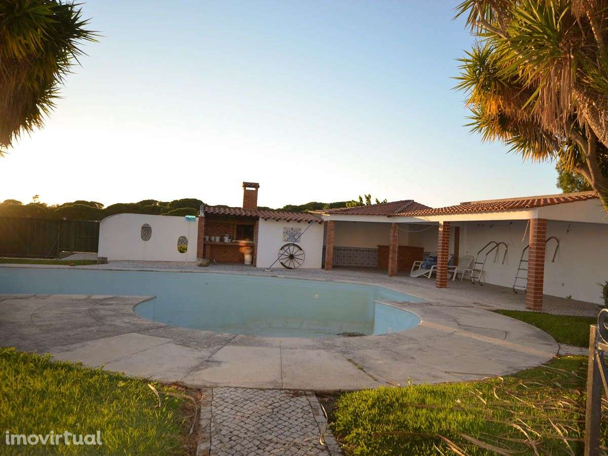 Moradia T4 com Piscina - Grande imagem: 4/28