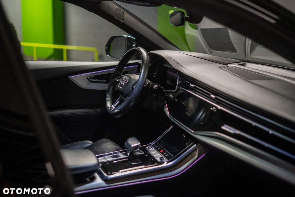 Audi Q8 55 TFSI mHEV Quattro Tiptronic - 5