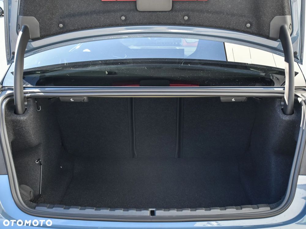 BMW M3 Competition xDrive sport - 33