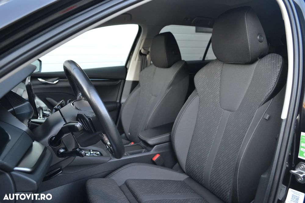 Skoda Octavia 2.0 TDI DSG Ambition - 12