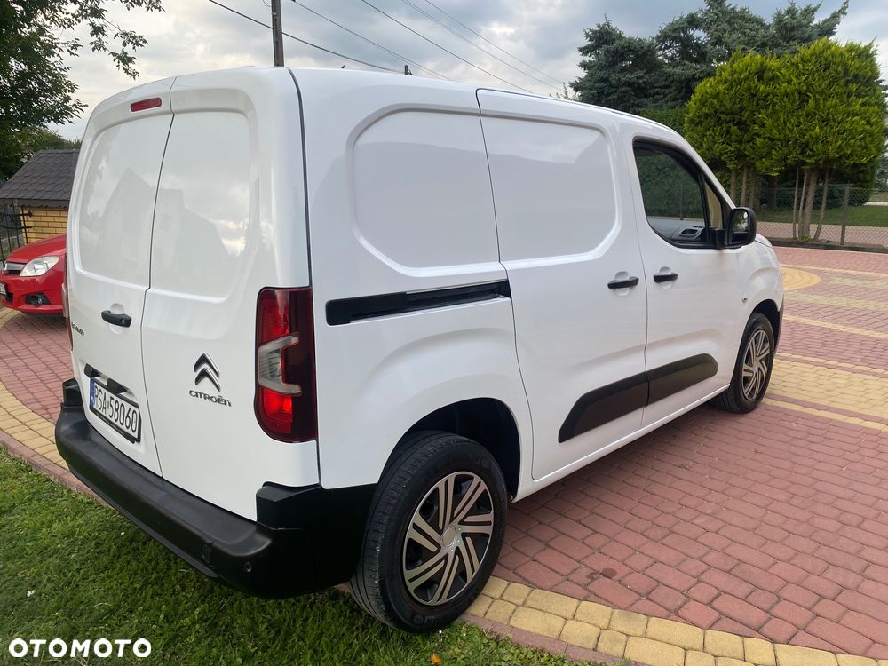 Peugeot PARTNER 1.6HDI 3-osobowy zakupiony w salonie w Rzeszowie - 19