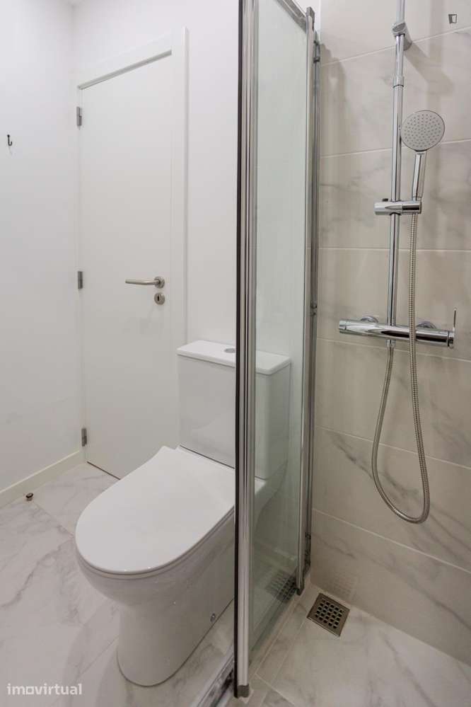 Apartamento com 1 quartos - localizado em Santa Apolónia Lisbon - Grande imagem: 3/24