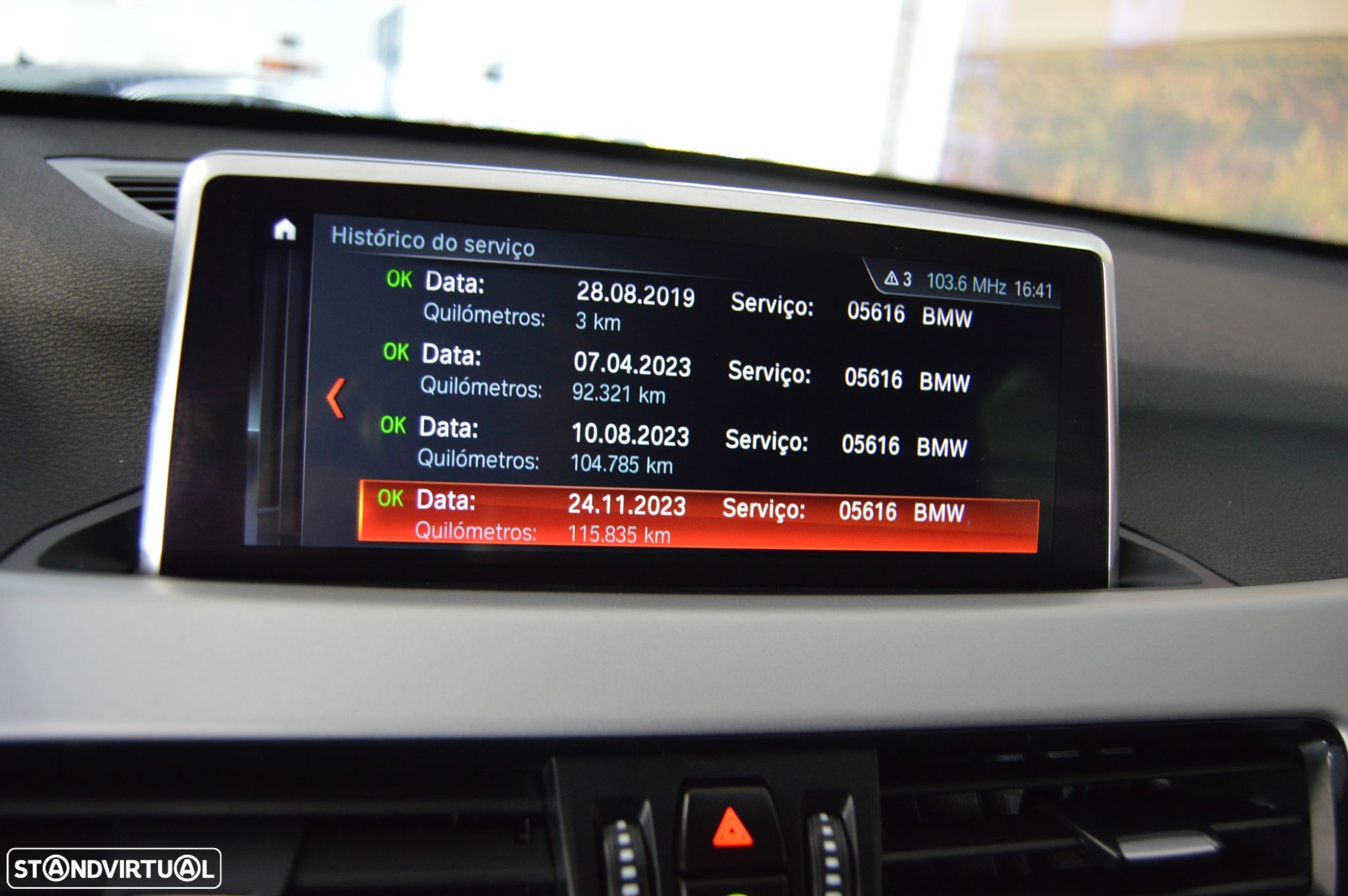 BMW X1 16 d sDrive Advantage - 37