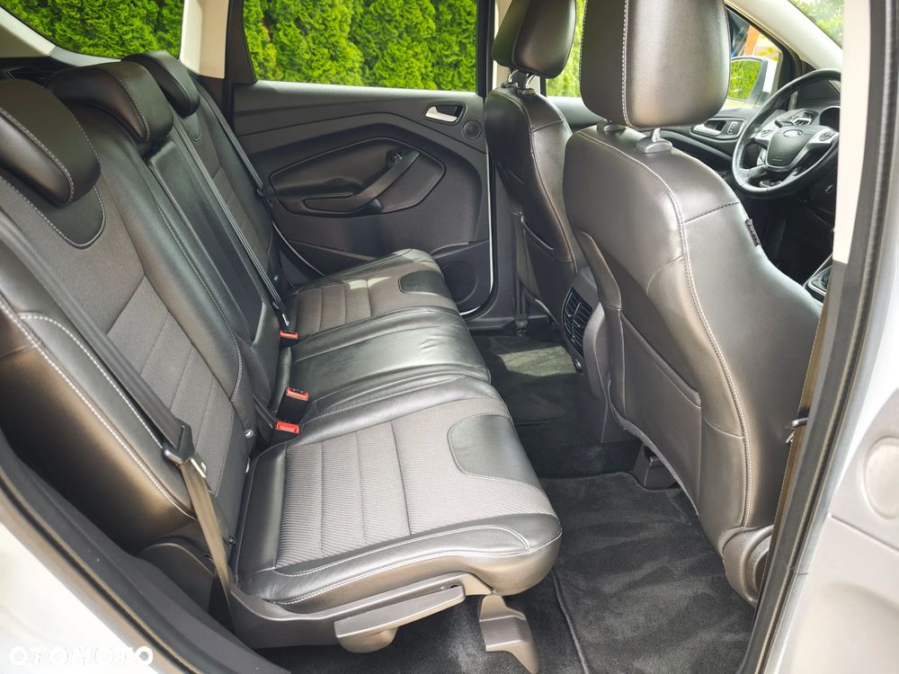 Ford Kuga 2.0 TDCi 2x4 Trend - 19
