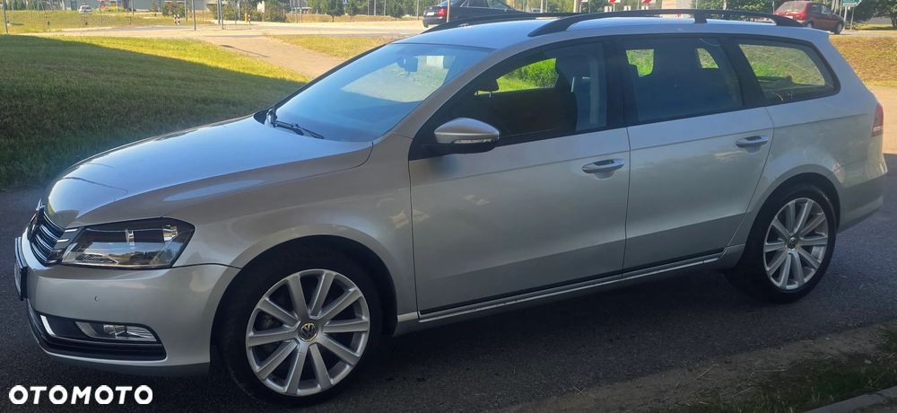 Volkswagen Passat 2.0 TDI DPF BlueMotion Technology Trendline - 11
