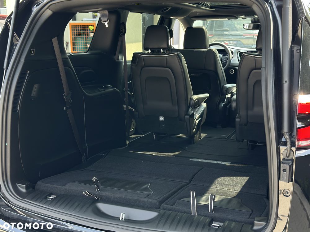 Chrysler Pacifica - 32