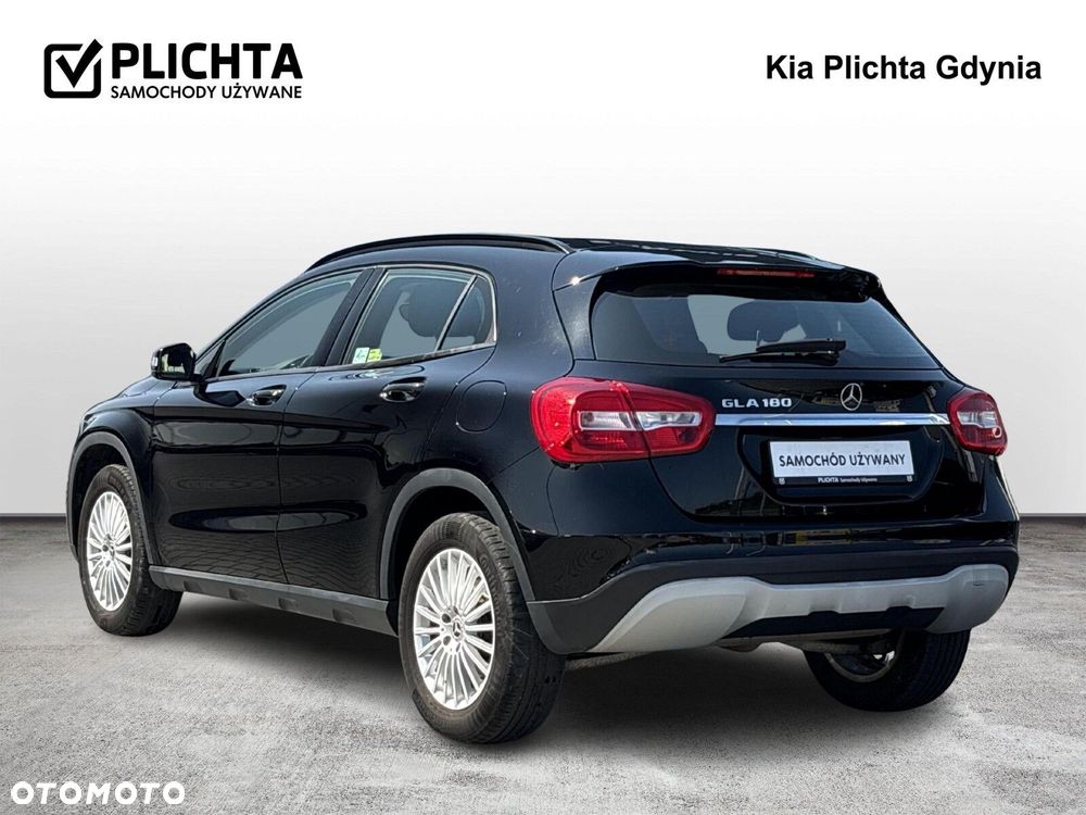 Mercedes-Benz GLA 180 7G-DCT - 3