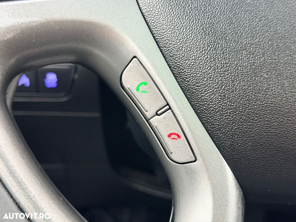 Hyundai ix35 1.7 CRDI 2WD Fifa World Cup Edition - 33