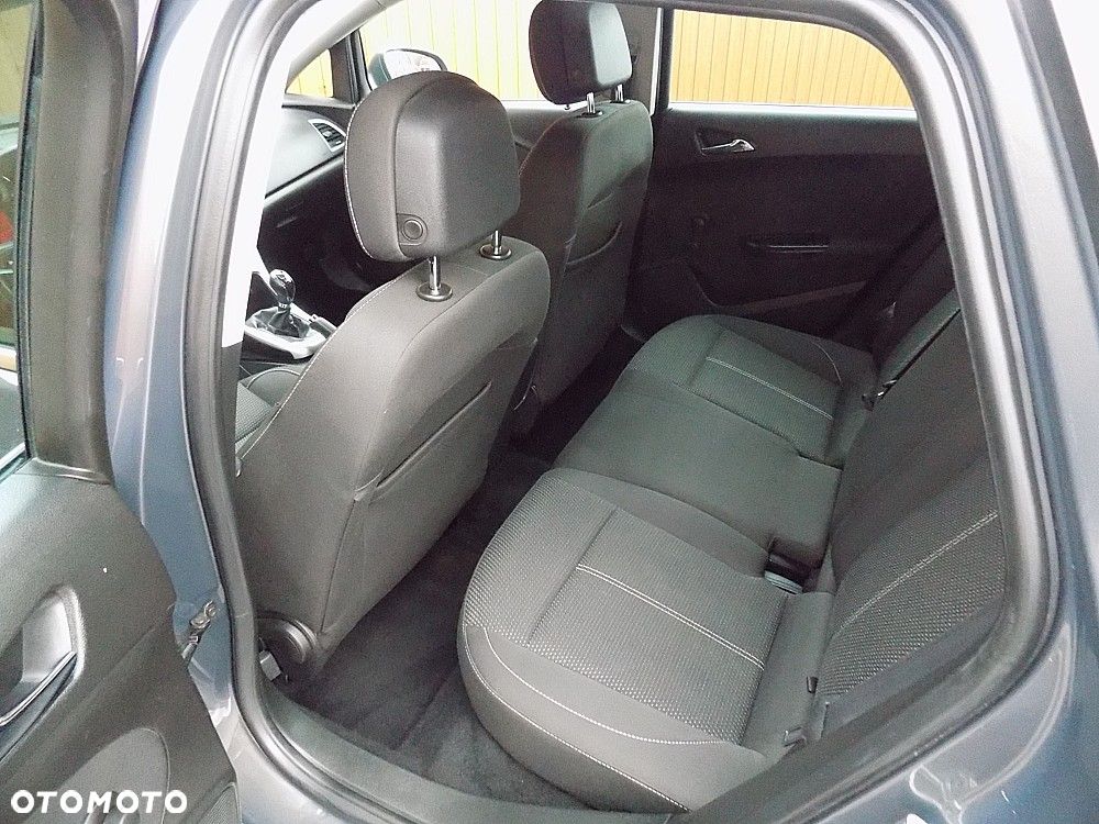 Opel Astra 1.4 Turbo Selection - 6