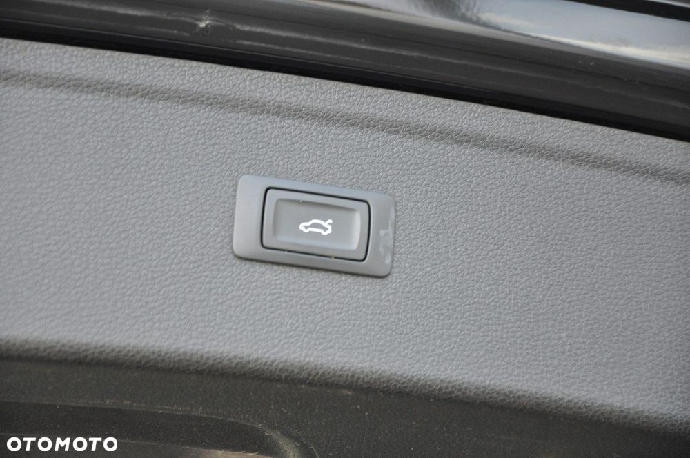 Audi Q5 50 TFSI e Quattro S Line S tronic - 34