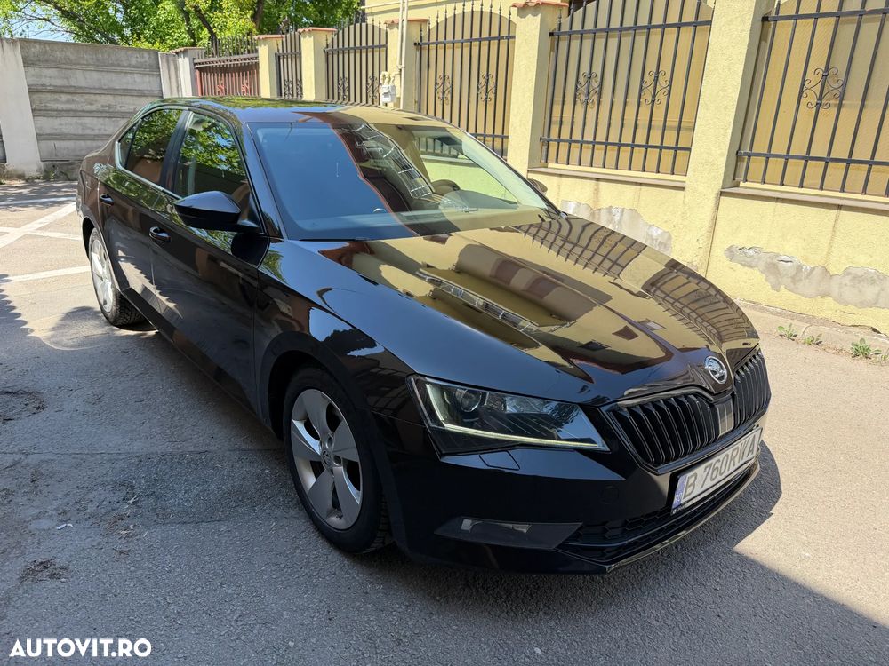 Skoda Superb 2.0 TDI DSG Style - 2