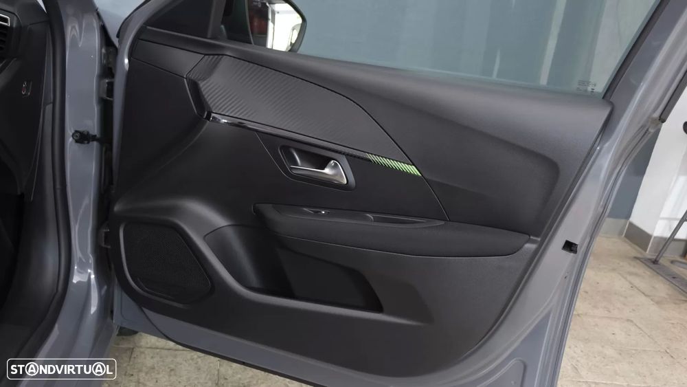 Peugeot 208 1.2 PureTech Active - 11