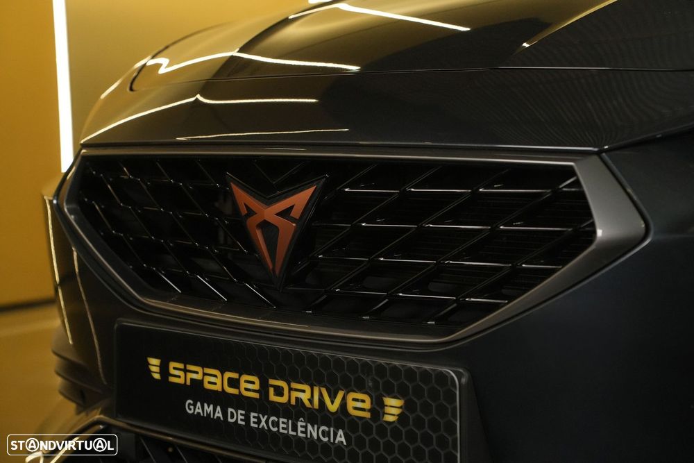 Cupra Leon 1.4 e-Hybrid MID DSG - 3