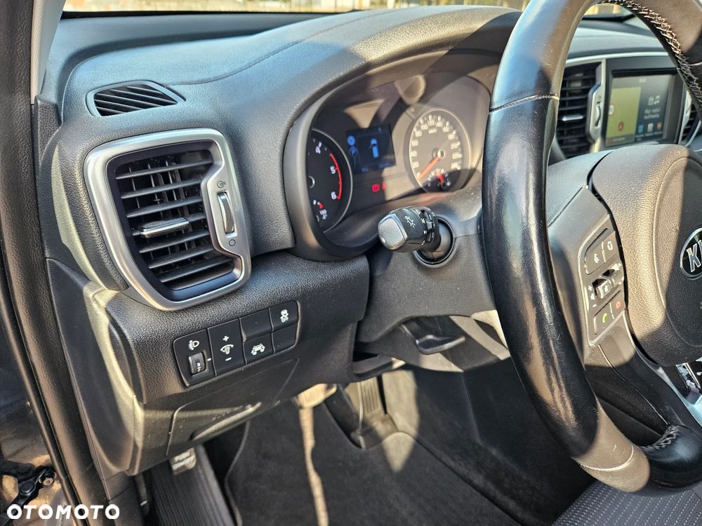Kia Sportage 2.0 CRDI 4WD Automatik Spirit - 8