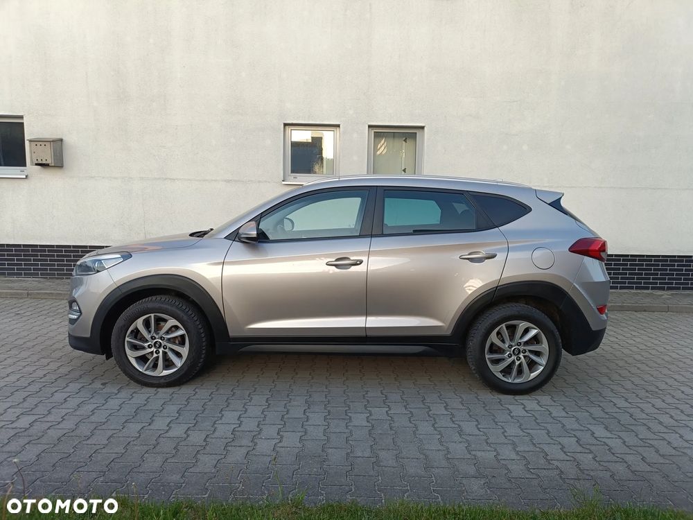 Hyundai Tucson blue 1.7 CRDi 2WD Passion Plus - 12