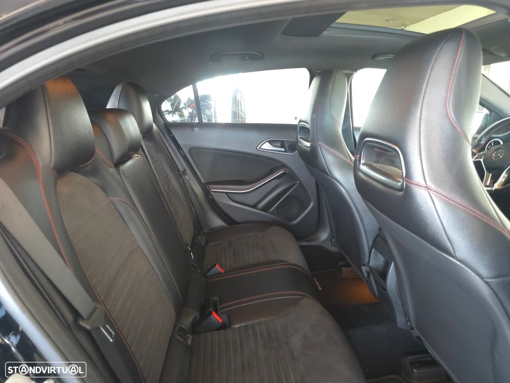 Mercedes-Benz A 180 CDI BE Edition AMG Line - 12