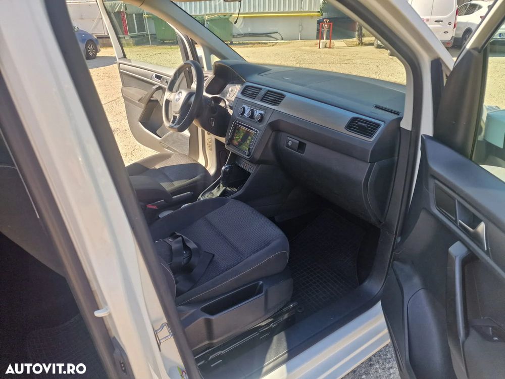 Volkswagen Caddy 2.0 TDI DSG - 17
