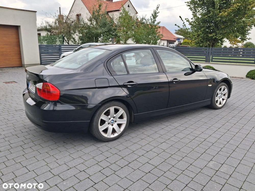 BMW Seria 3 320i - 22
