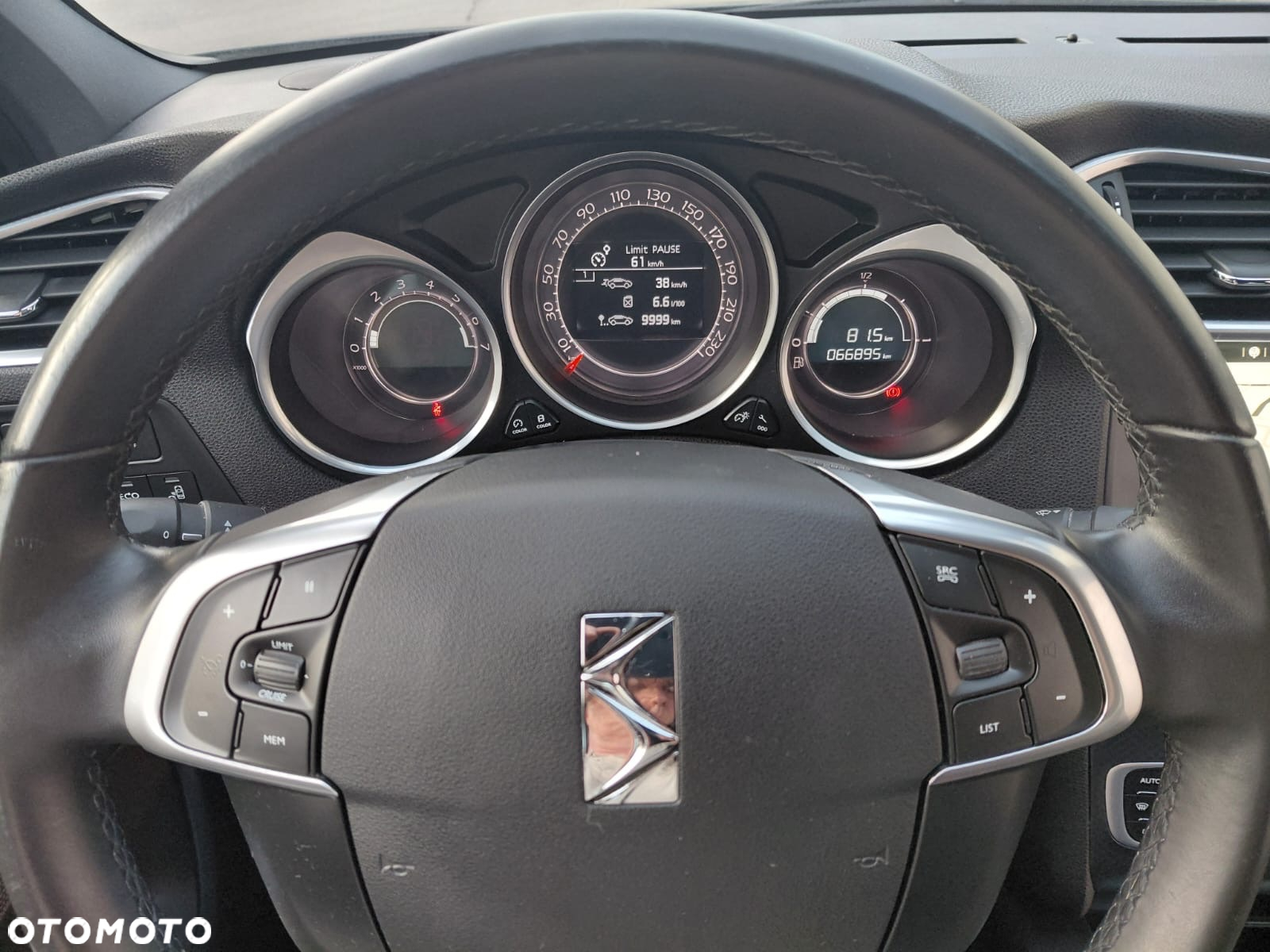 Citroën DS4 PureTech 130 Stop&Start Limited Edition 1955 - 7