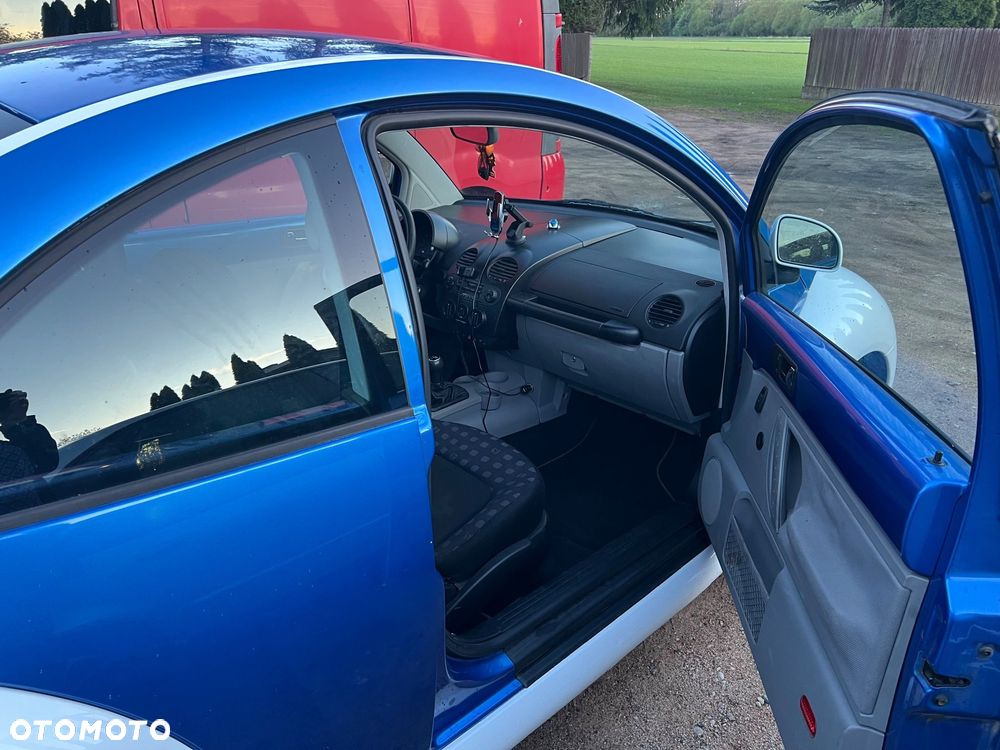 Volkswagen New Beetle 2.0 - 5