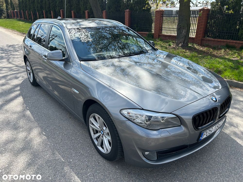 BMW Seria 5 520d - 24