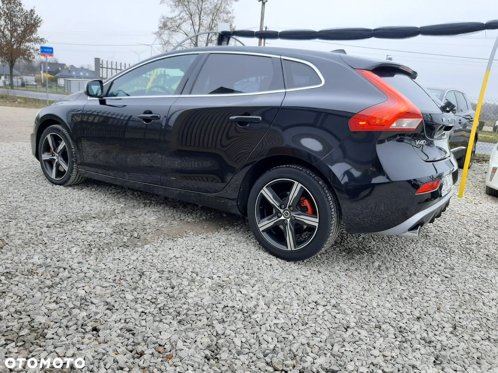 Volvo V40 D3 Geartronic RDesign - 4