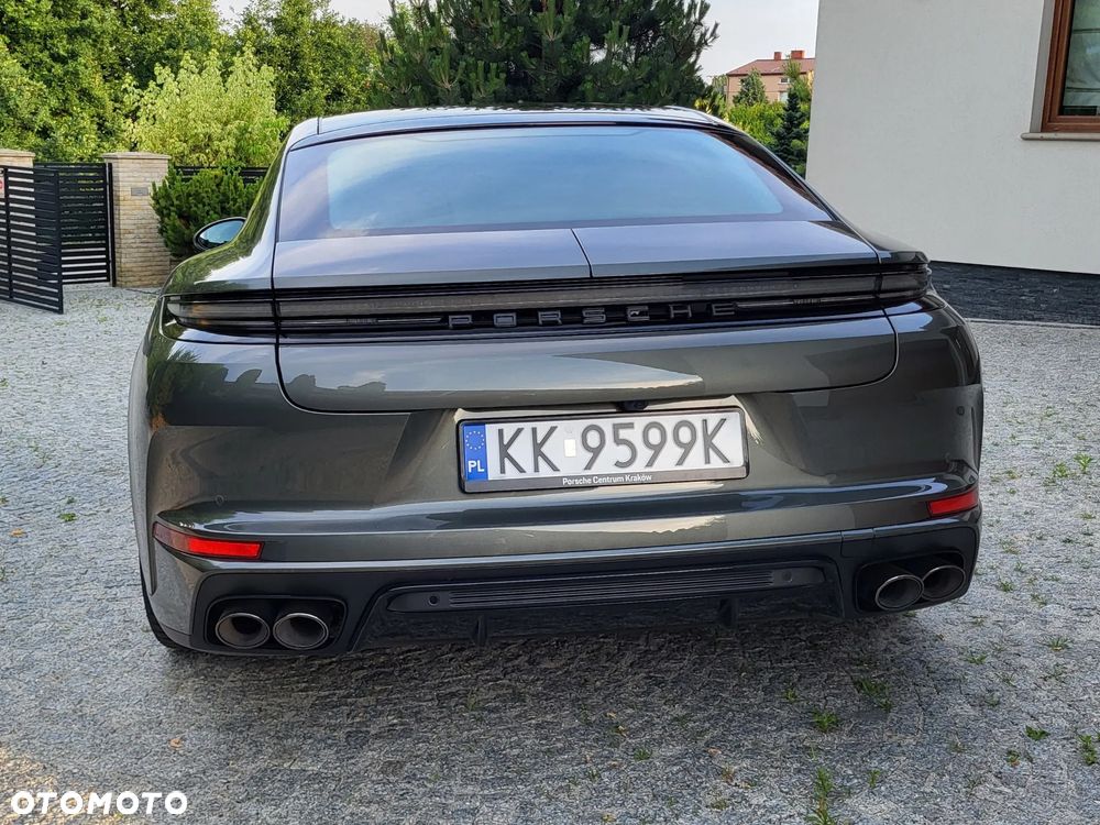 Porsche Panamera - 18