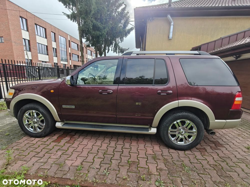 Ford Explorer 4.6 4WD - 9