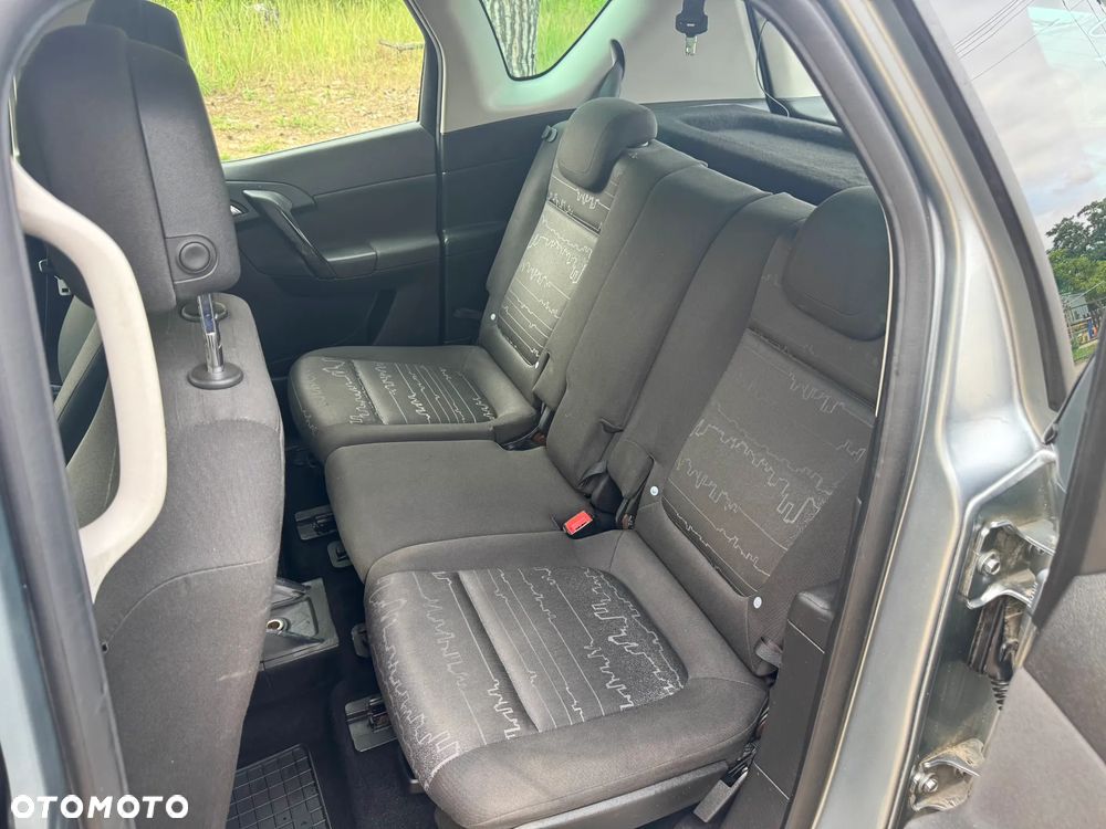 Opel Meriva - 11