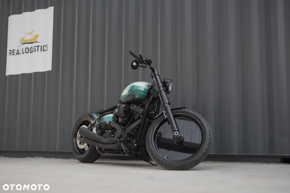 Harley-Davidson Softail Street Bob - 6