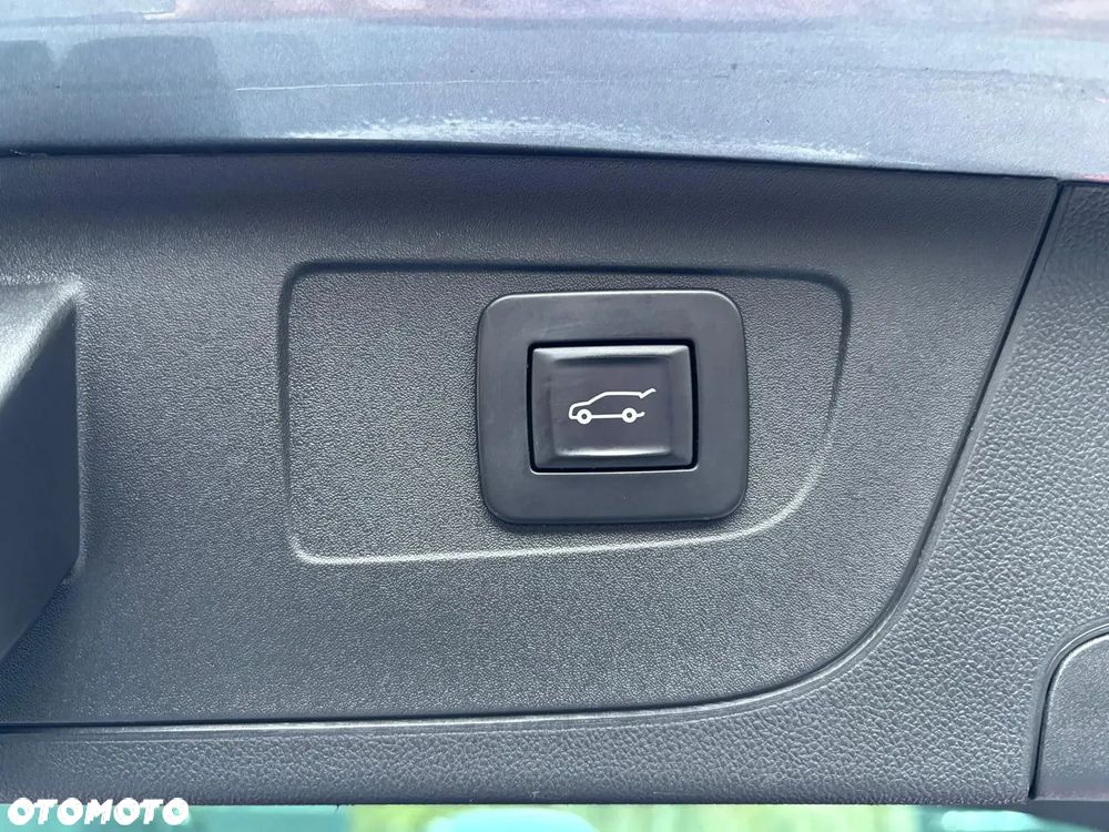 Opel Insignia 2.0 BiTurbo 4x4 Business Innovation - 28