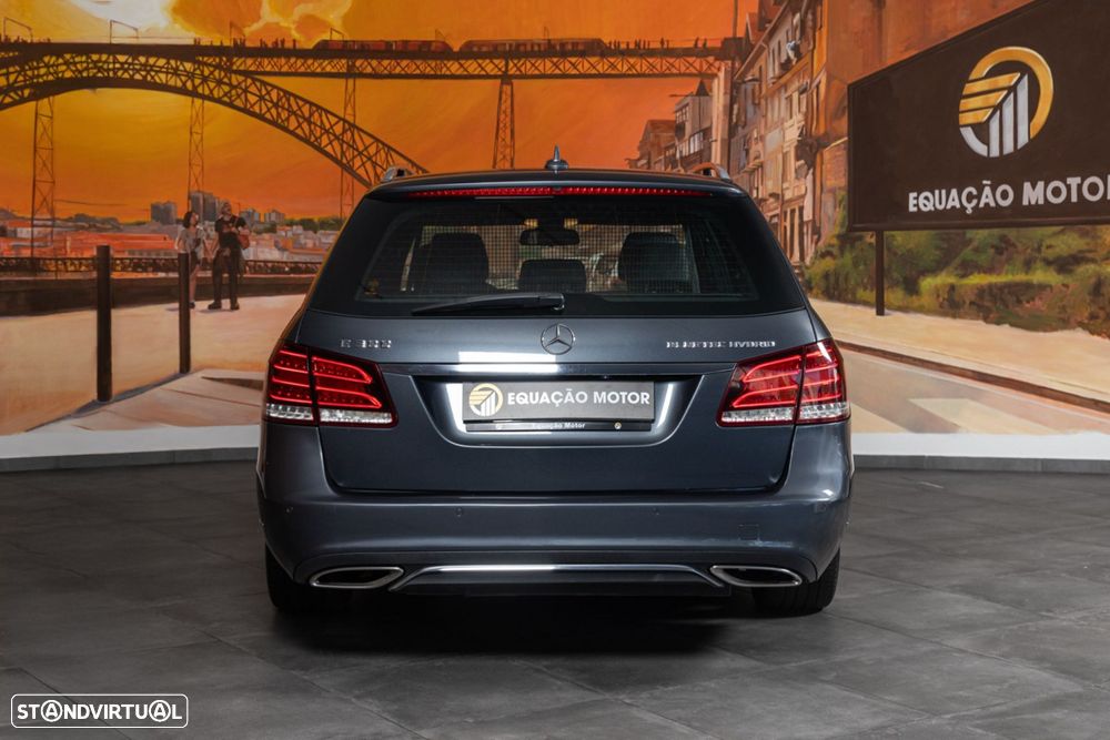 Mercedes-Benz E 300 Bluetec Hybrid Avantgarde - 3