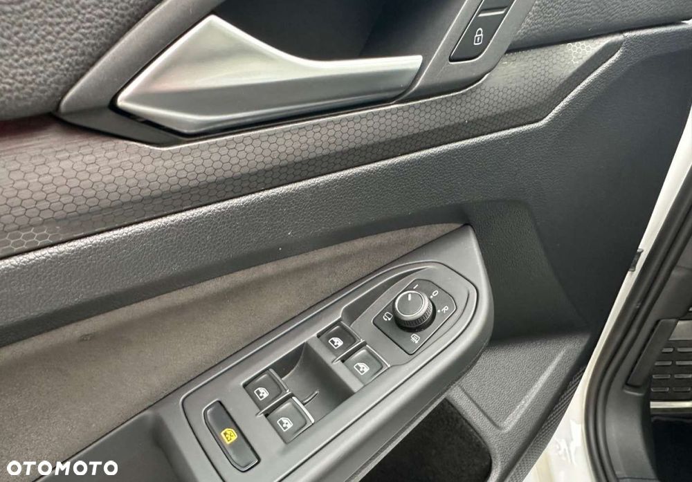 Volkswagen Golf - 14