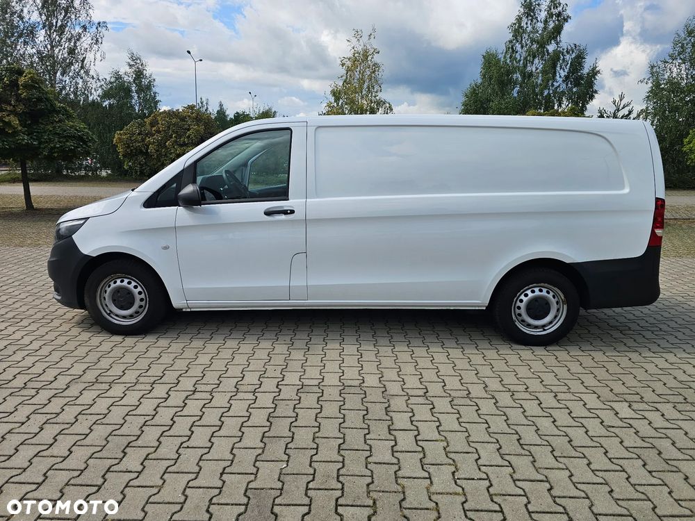 Mercedes-Benz Vito - 21